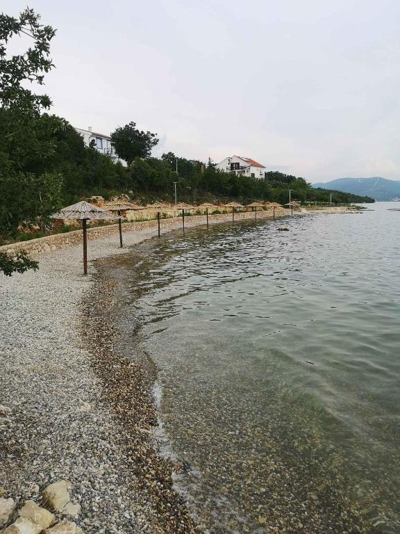 Fotografia z galérie ubytovania Apartment in Maslenica 6886 v destinácii Maslenica