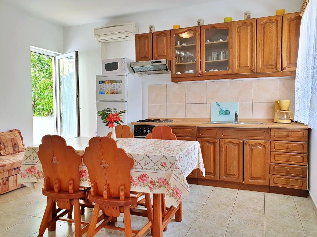 Fotografie z fotogalerie ubytování Apartment Kranjcina v destinaci Čižići