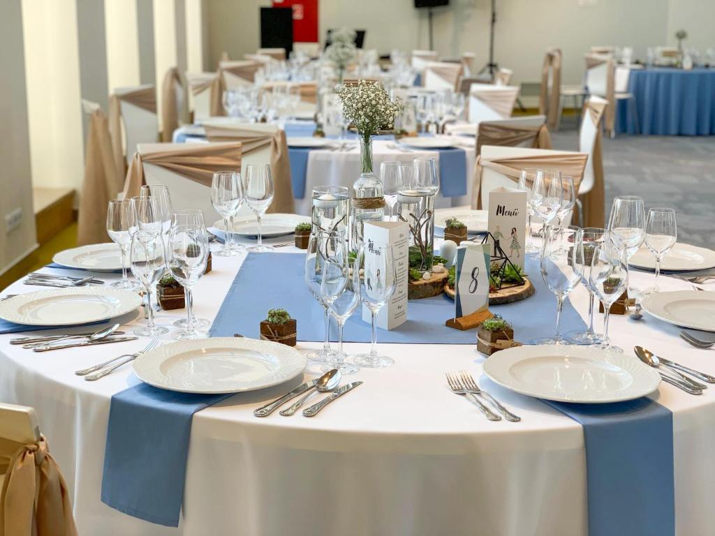 Akeah Verdi Budapest - Resim 34