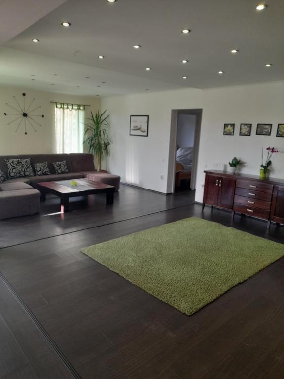 Posedenie v ubytovaní Ferienhaus Judit
