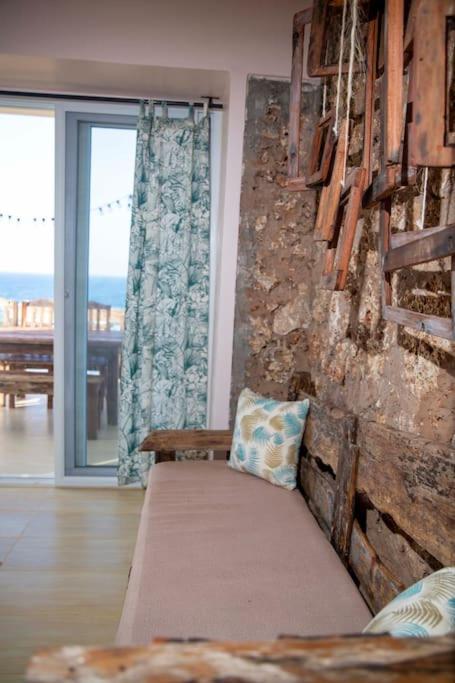 Postel nebo postele na pokoji v ubytování Kumekucha Ocean View