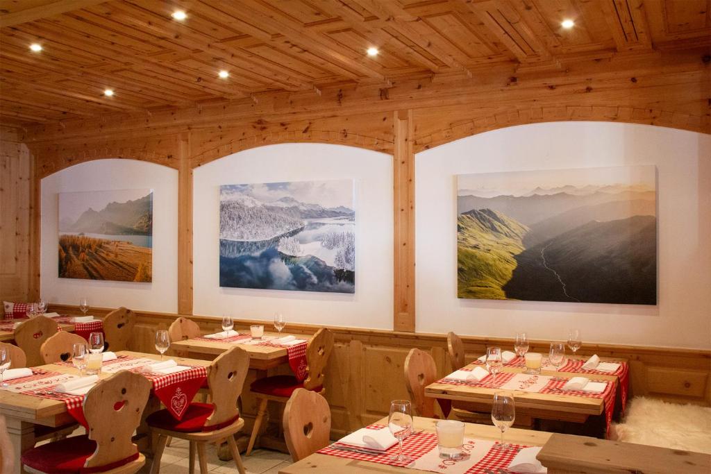 Posezení v ubytování Hotel Corvatsch - Web Check-in