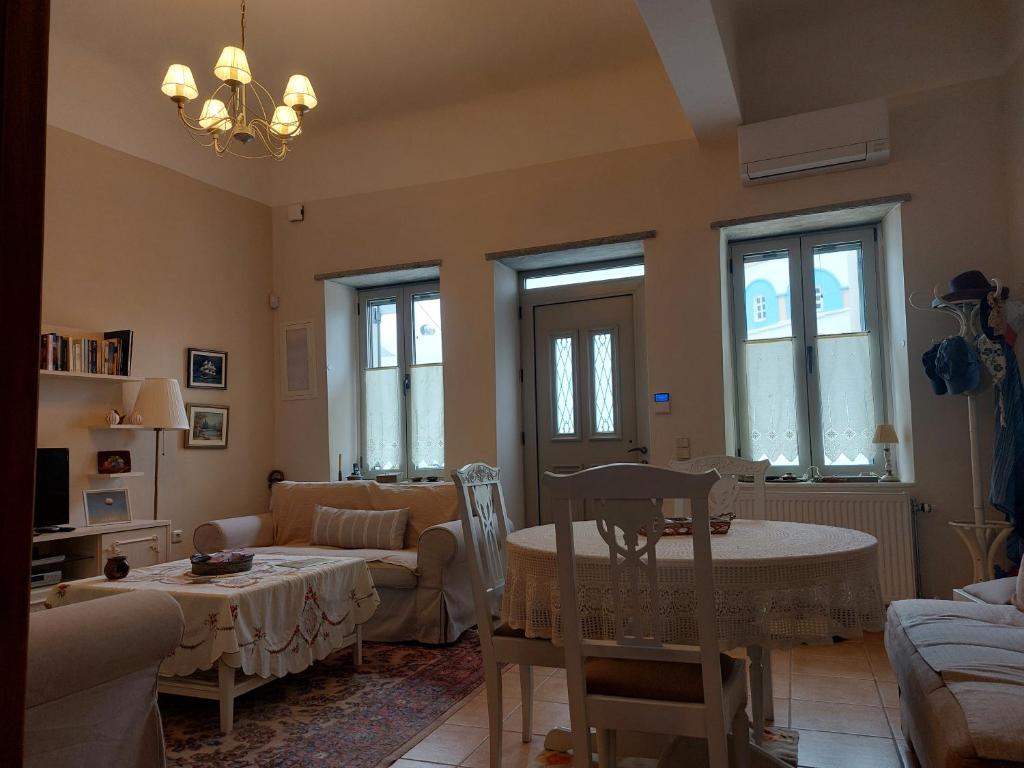 Photo from Emily's Guest House in Mirsíni, Tinos, Greece