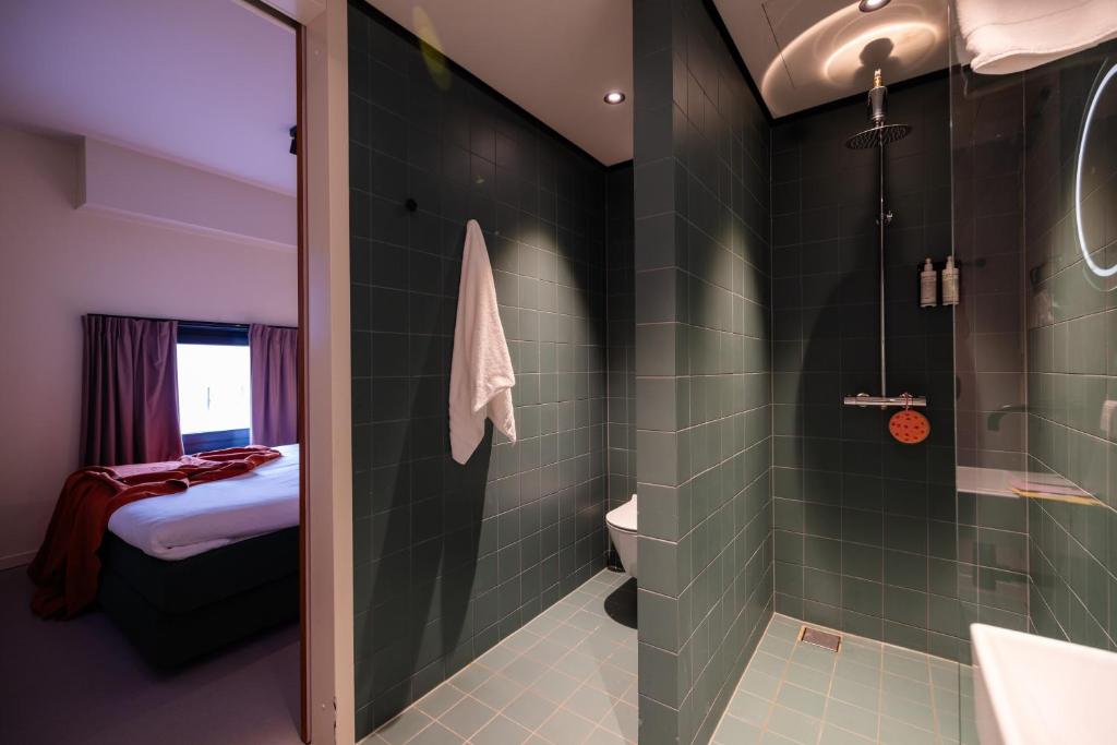 Bany a Hotel Unplugged