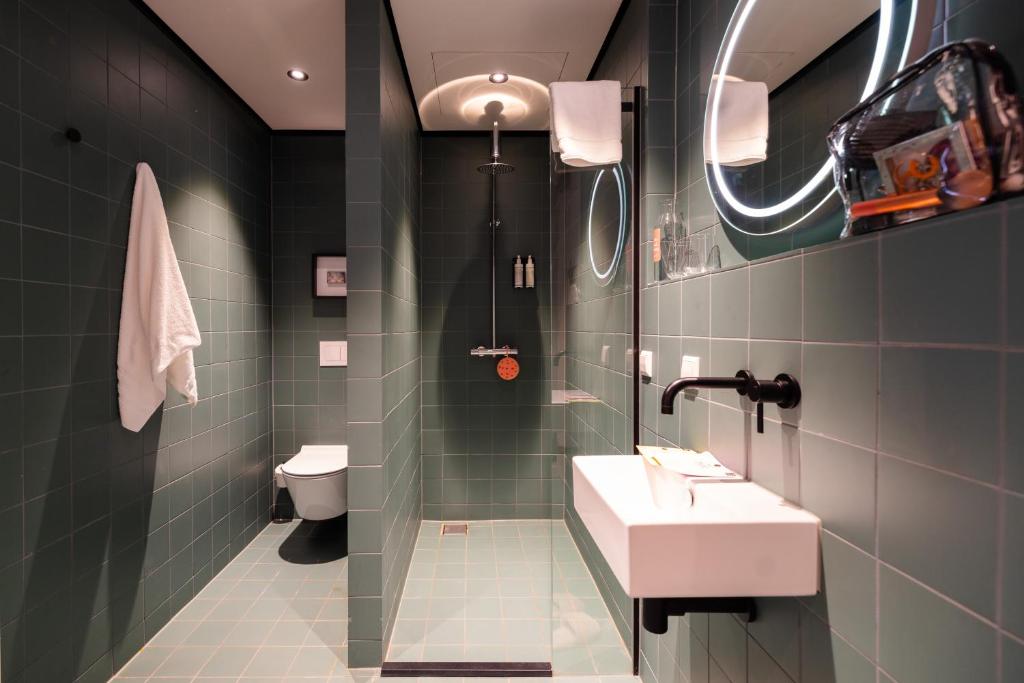 Hotel Unplugged - Resim 25