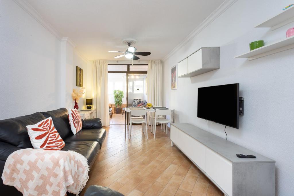 Home2Book Cozy Flat Las Americas Beach, Pool