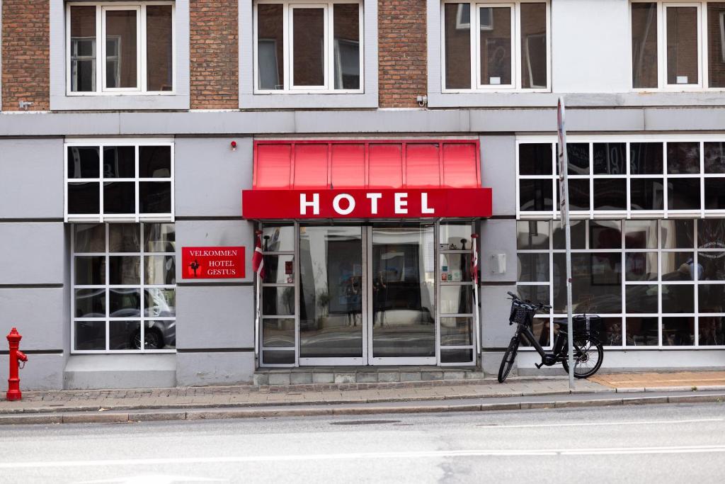 Edificio en el que se encuentra el hotel