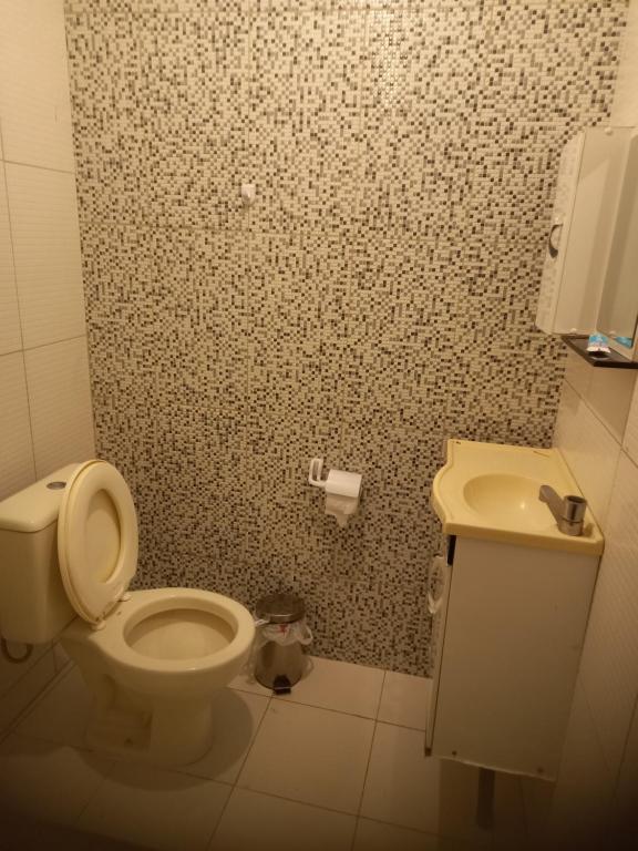 Ένα μπάνιο στο Apartamento