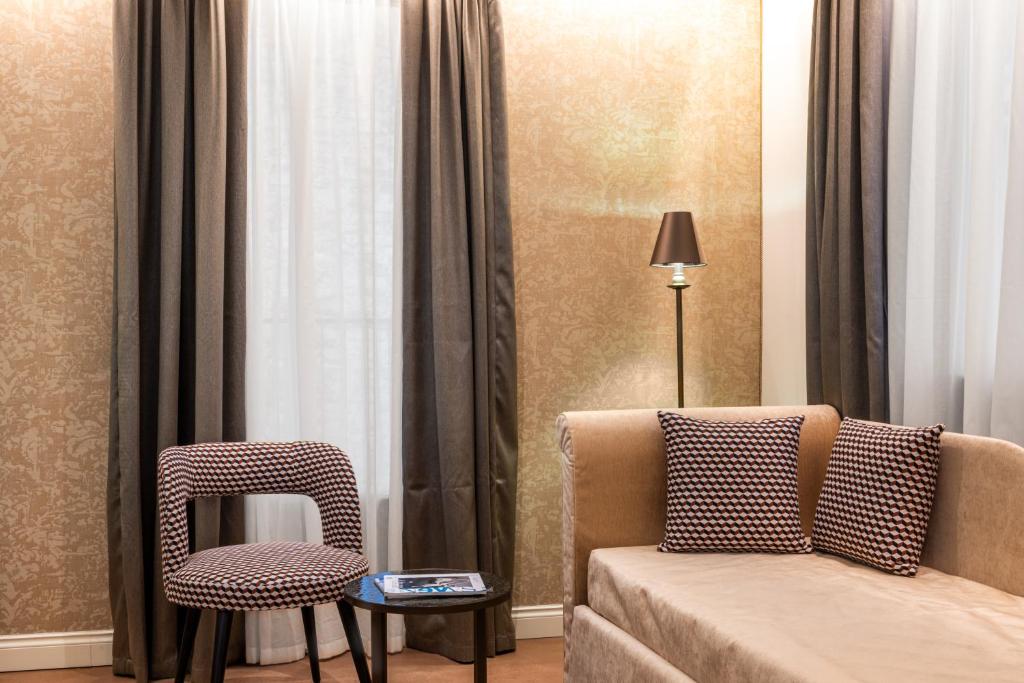 Istumisnurk majutusasutuses Acca Hotel