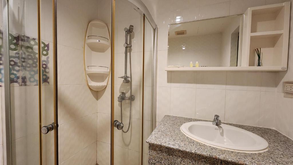 Valhalla Pattaya Hotel - Resim 41