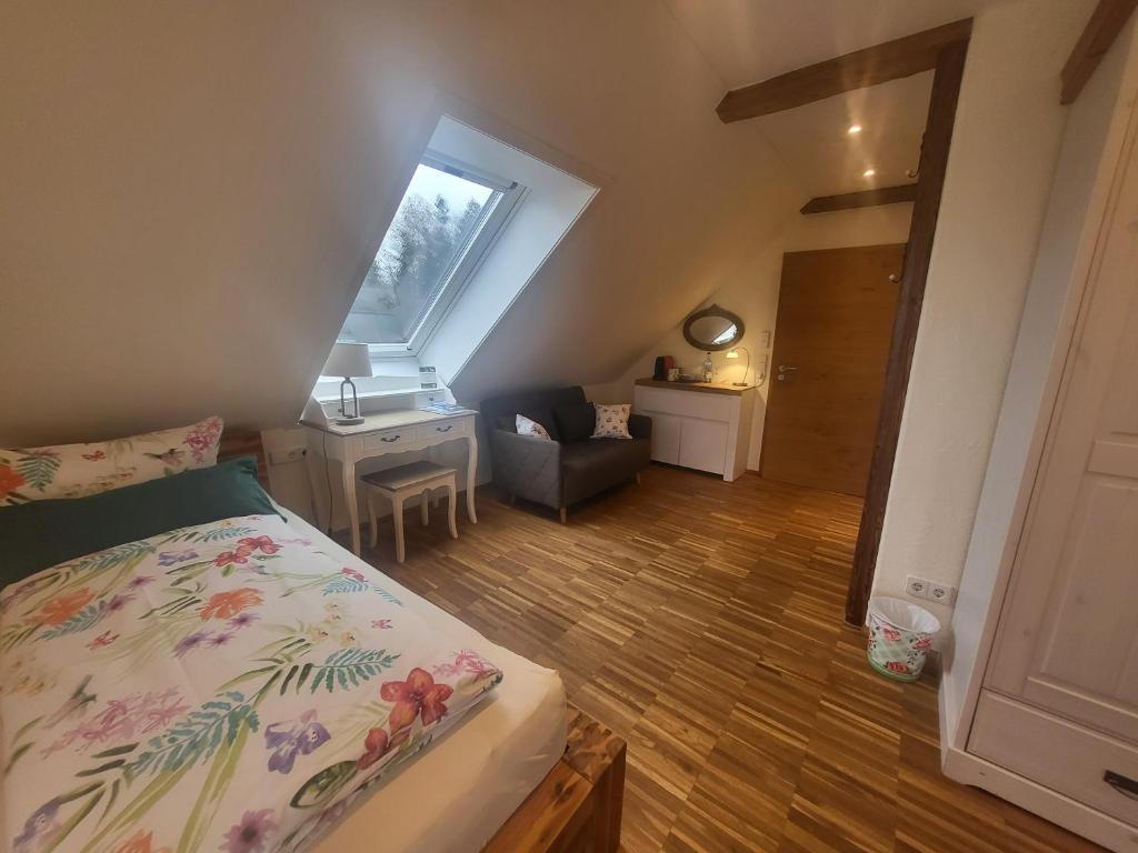 Postel nebo postele na pokoji v ubytování Landgut Apfelrose