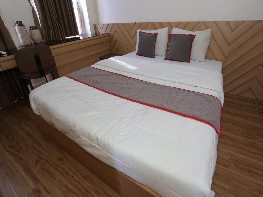 Aurora Rooms @ Apartemen Patraland Urbano - Estudio