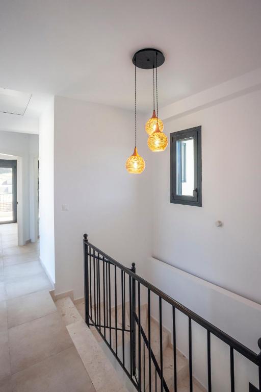 Zdjęcie z galerii obiektu Alfie Luxury villa with private pool w mieście Pefkochori