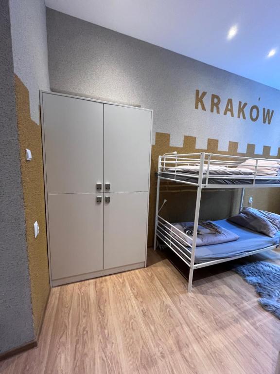 Posteľ alebo postele v izbe v ubytovaní Girls Hostel