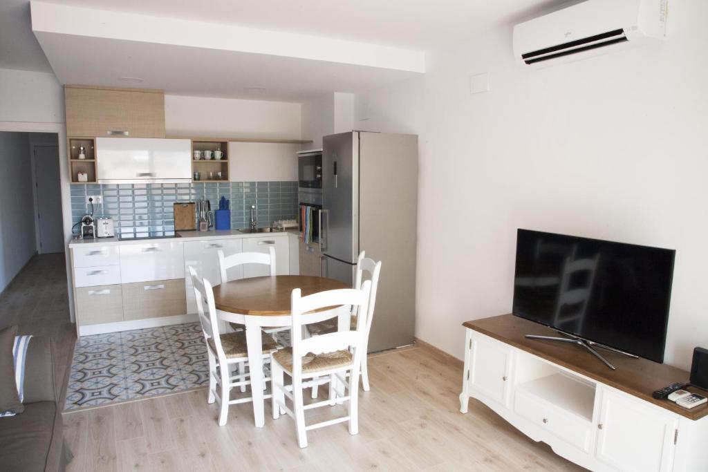 Kuchyň nebo kuchyňský kout v ubytování Mont-Roig Apartment
