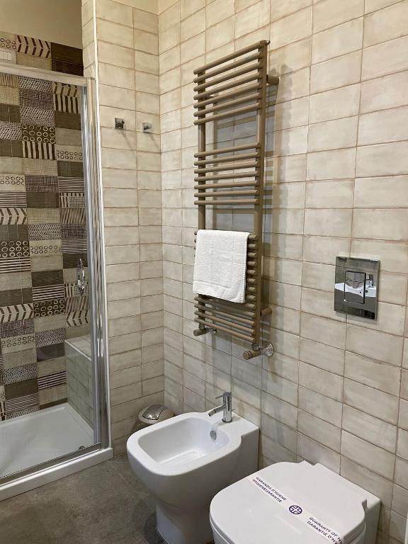 Koupelna v ubytování Schilizzi Hotel