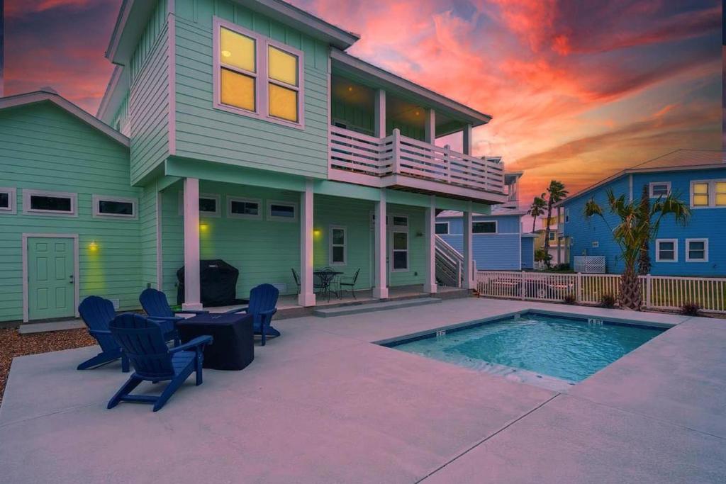 The Gruene Escape at Royal Sands, Port Aransas (updated prices 2024)