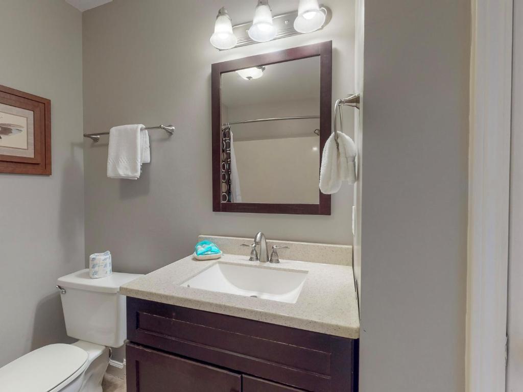 Ein Badezimmer in der Unterkunft 5191 Beachwalk