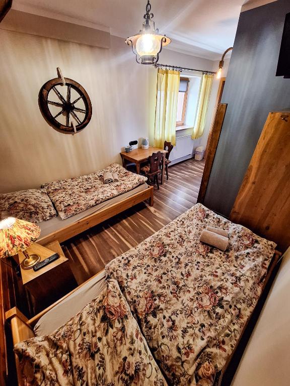 Karkonoska Drewniana Chata - Habitación Doble O Twin Con Baño Privado