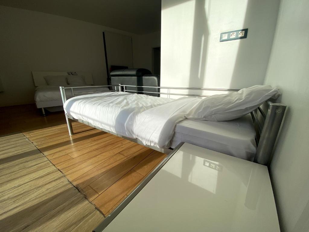 Chambres Pasteur - Superior Triple Room