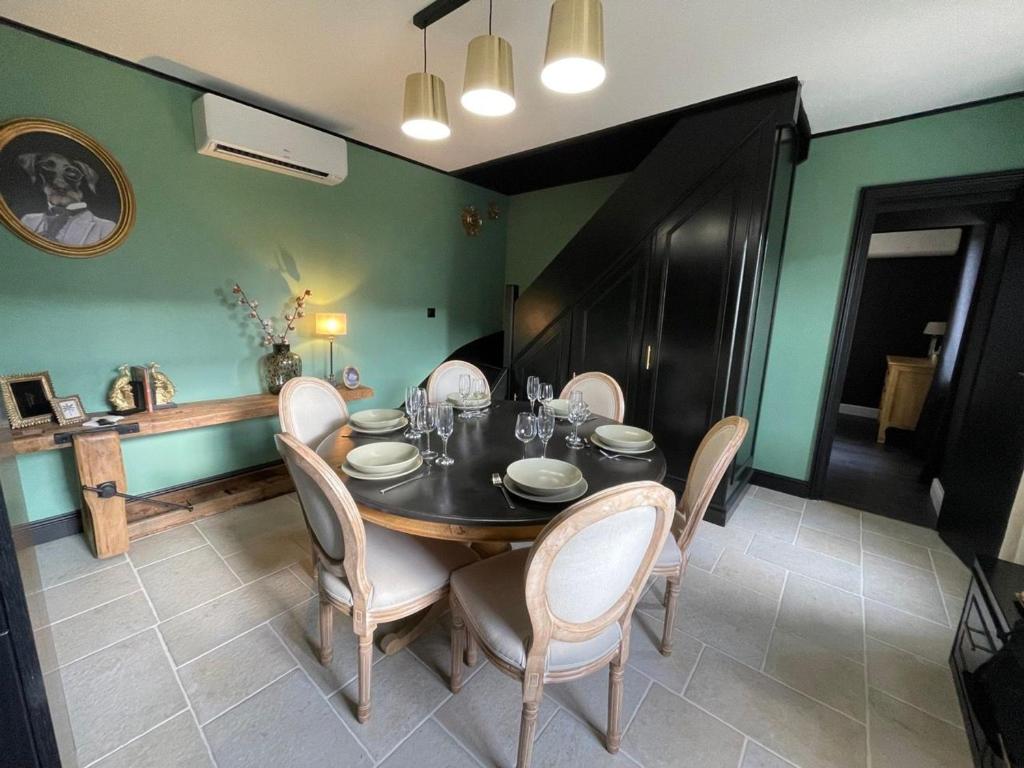 Longère cosy chic près de Bourges avec piscine, clim, WiFi et parking - FR-1-586-42 - Vakantiehuis