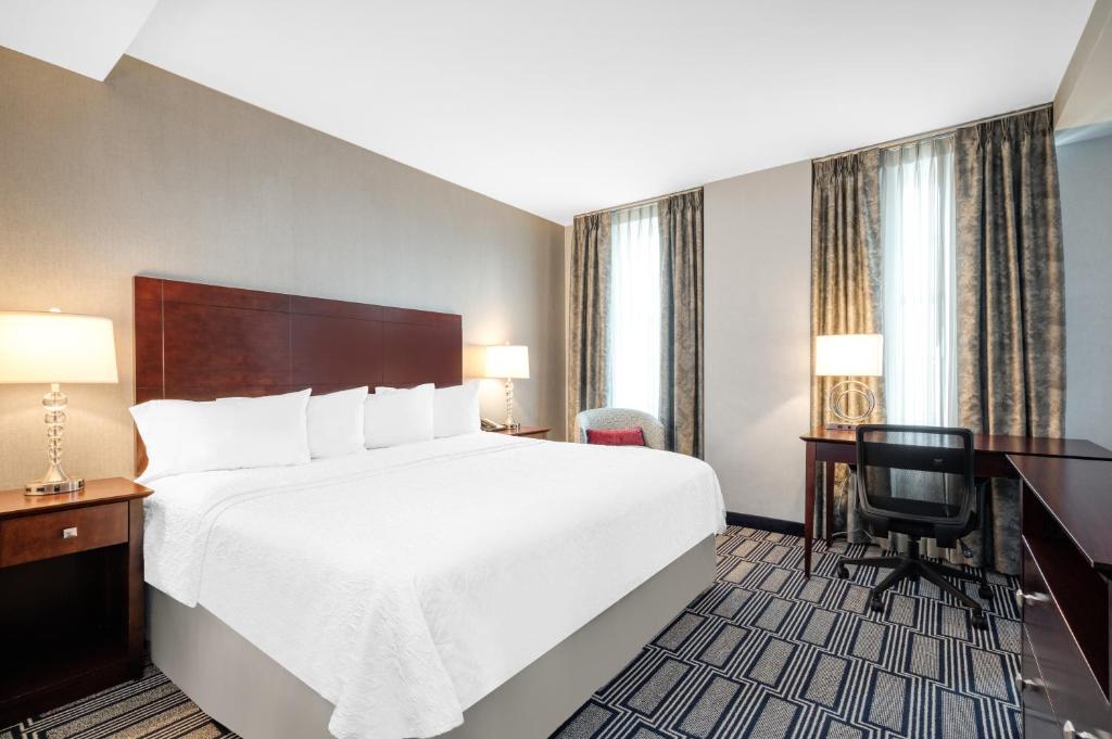 Hampton Inn & Suites Providence Downtown photo