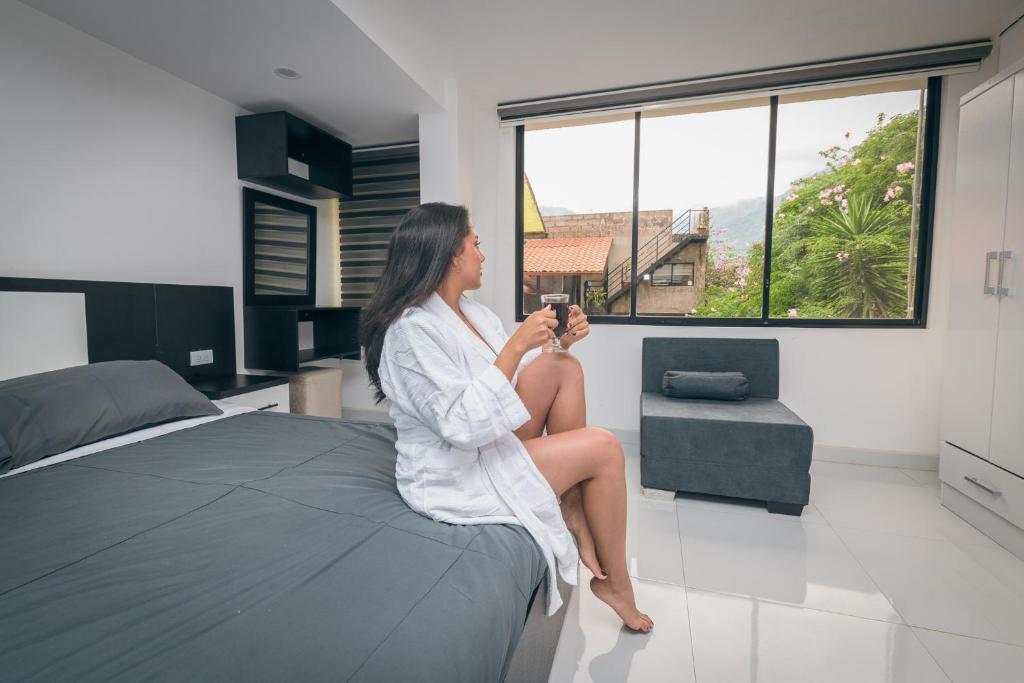 Cozy Suite near hotsprings waterfall of Baños Ecu