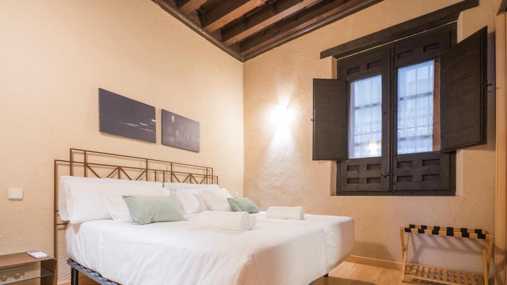 Casa de los Mozárabes by Toledo AP - 9