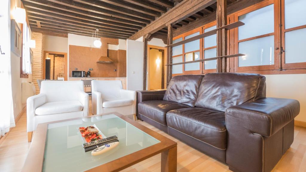 Casa de los Mozárabes by Toledo AP - 