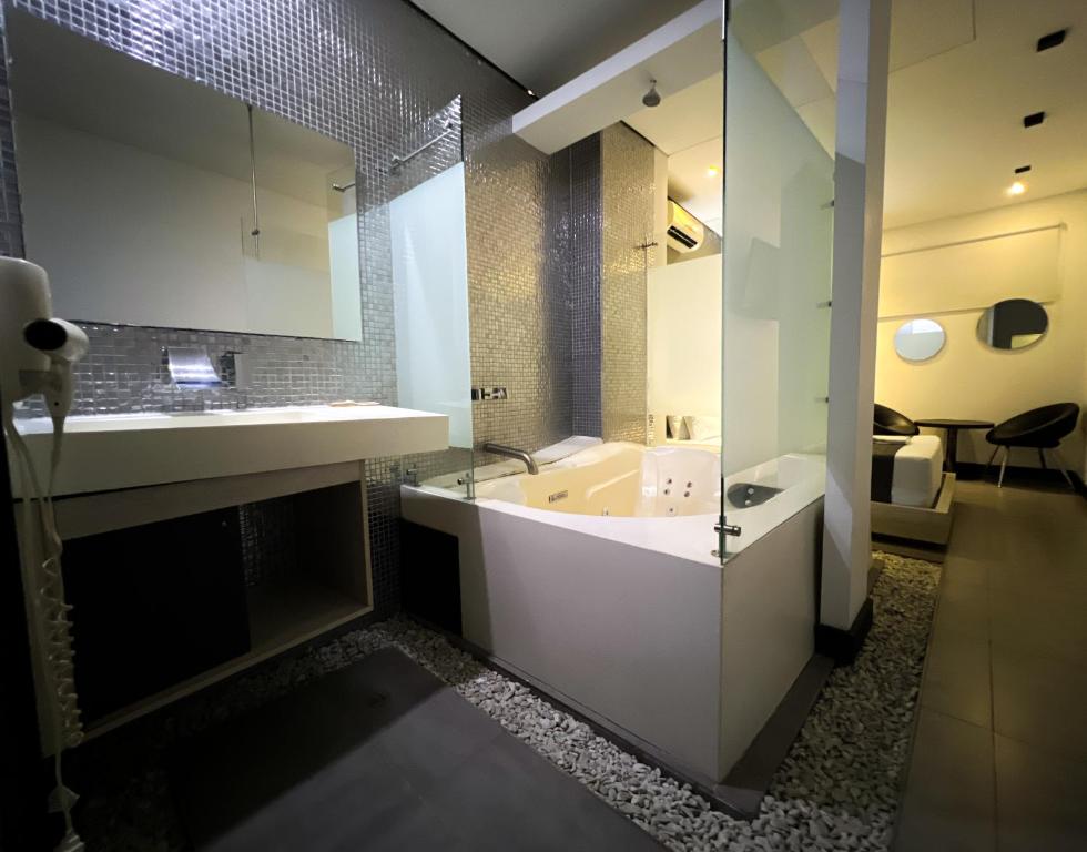 Koupelna v ubytování Hotel 47 Medellin Center