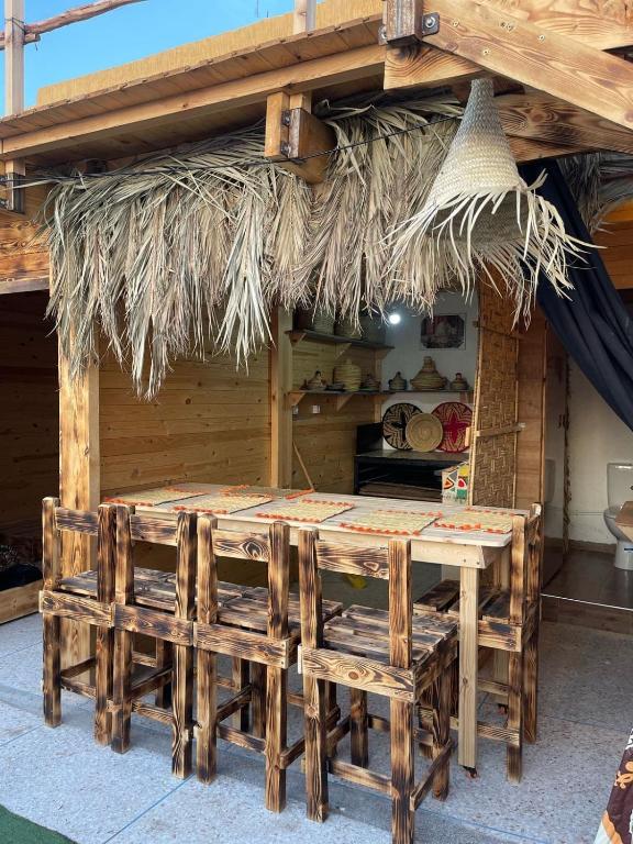Patio nebo venkovní prostory v ubytování Heaven Surf Camp