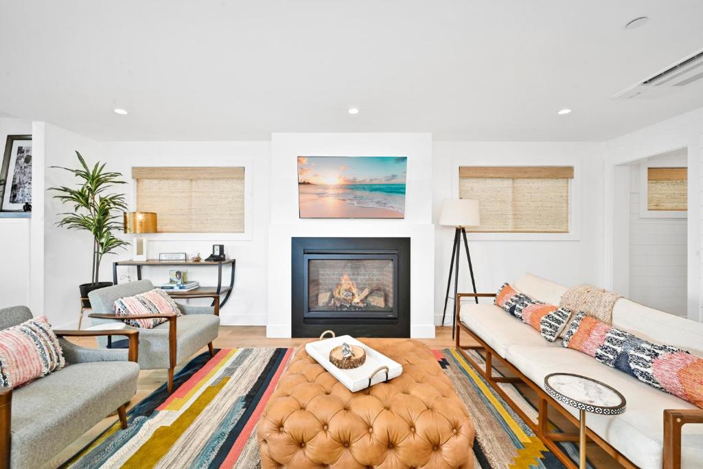 Istumisnurk majutusasutuses 4 Bedrooms in BRAND NEW Luxury built Home walk to the beach