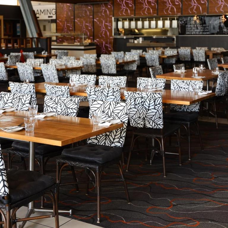 Calamvale Hotel Suites and Conference Centre - Resim 41