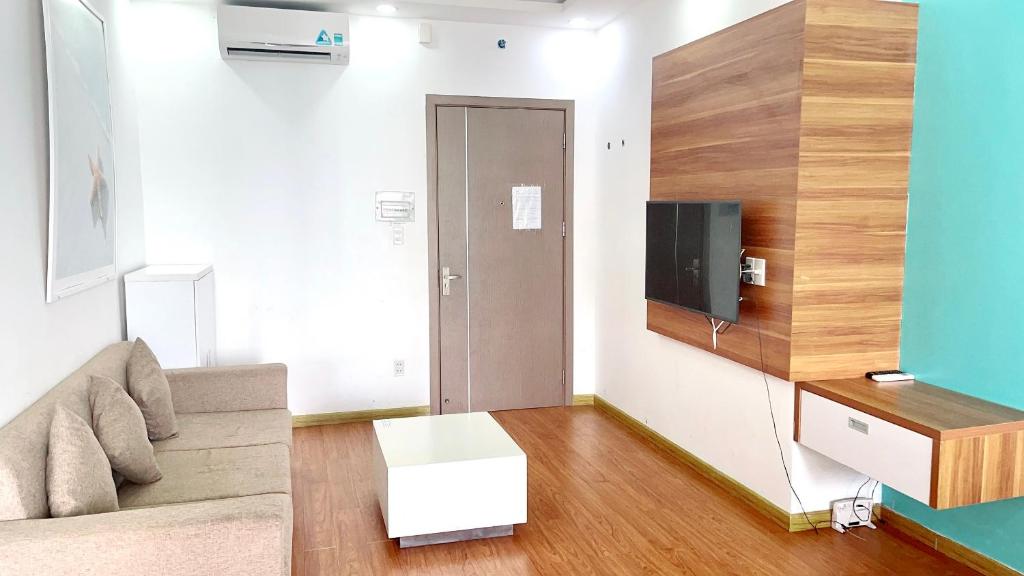 Royal Nha Trang Luxury Apartment - Two-Bedroom Apartment With Partial Ocean View