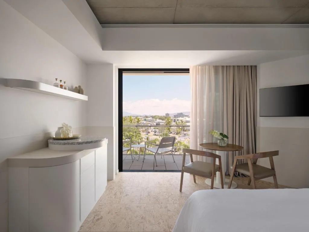 Marina King Room