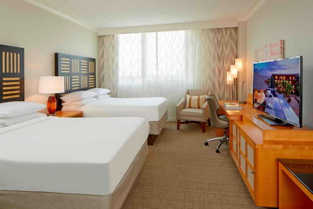 Renaissance Orlando Airport Hotel - 