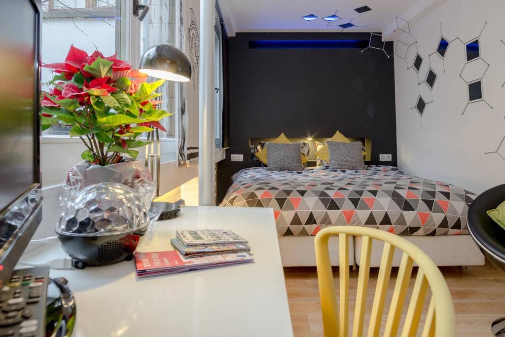 Postel nebo postele na pokoji v ubytování BXLROOM Guesthouse