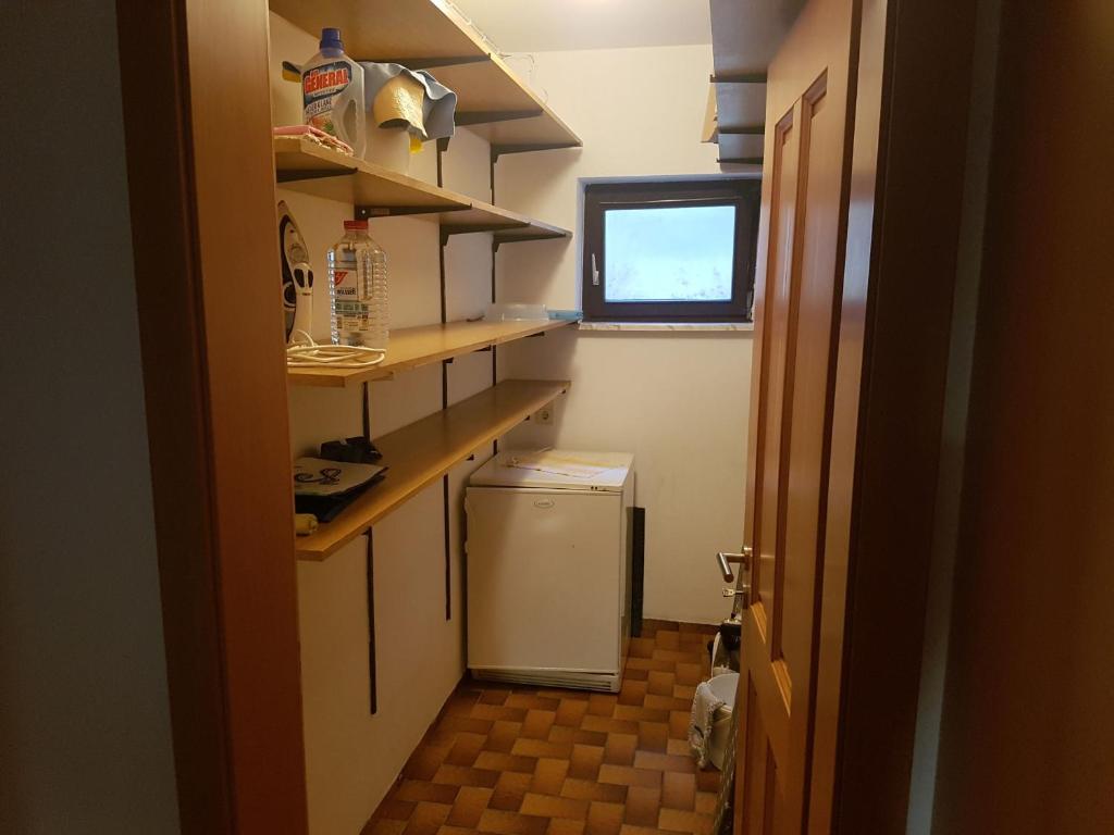 Kuchyň nebo kuchyňský kout v ubytování Ferienwohnung Reblaus