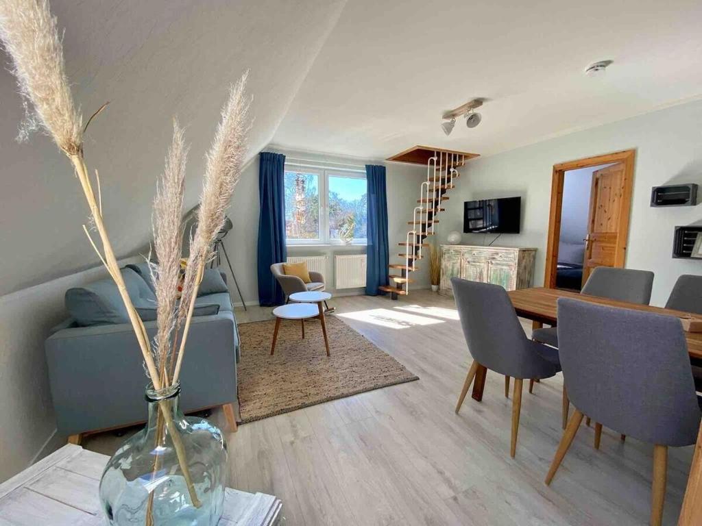 Χώρος καθιστικού στο discovAIR Graal Müritz - Apartment Marta - Strandnah mit Netflix