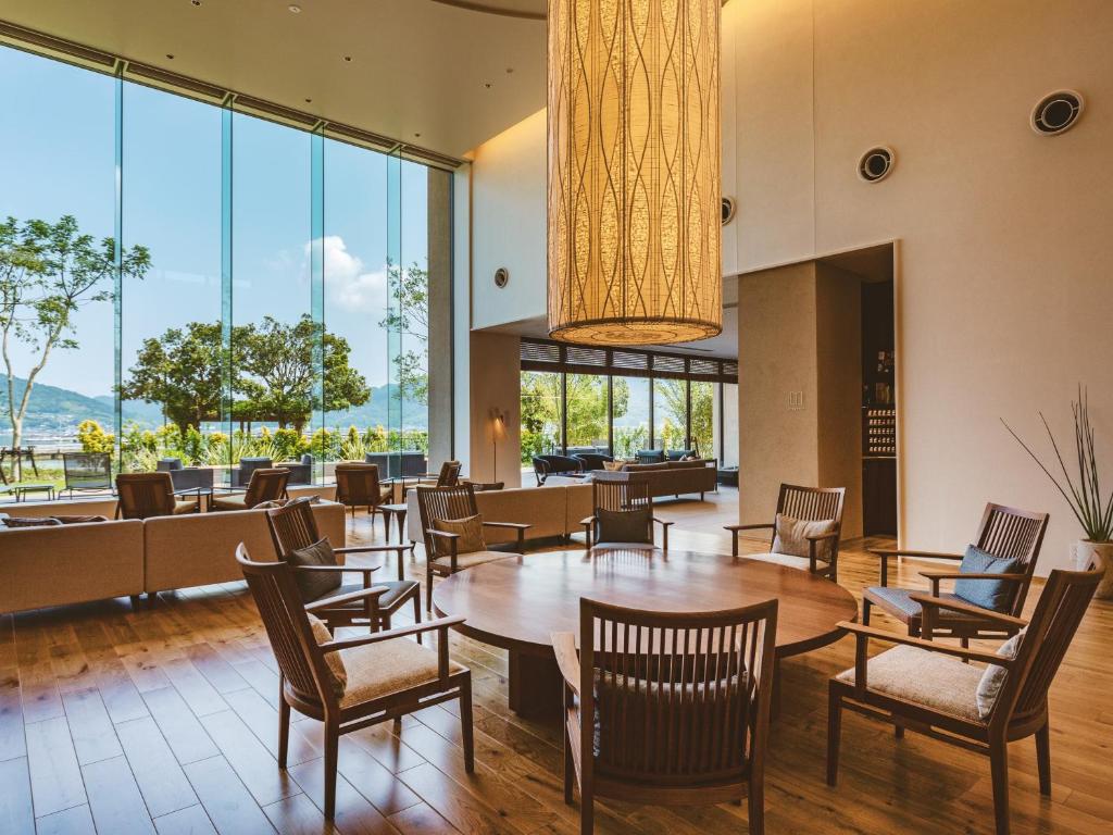 Posezení v ubytování Etajimasou Hotel & SPA Hiroshima