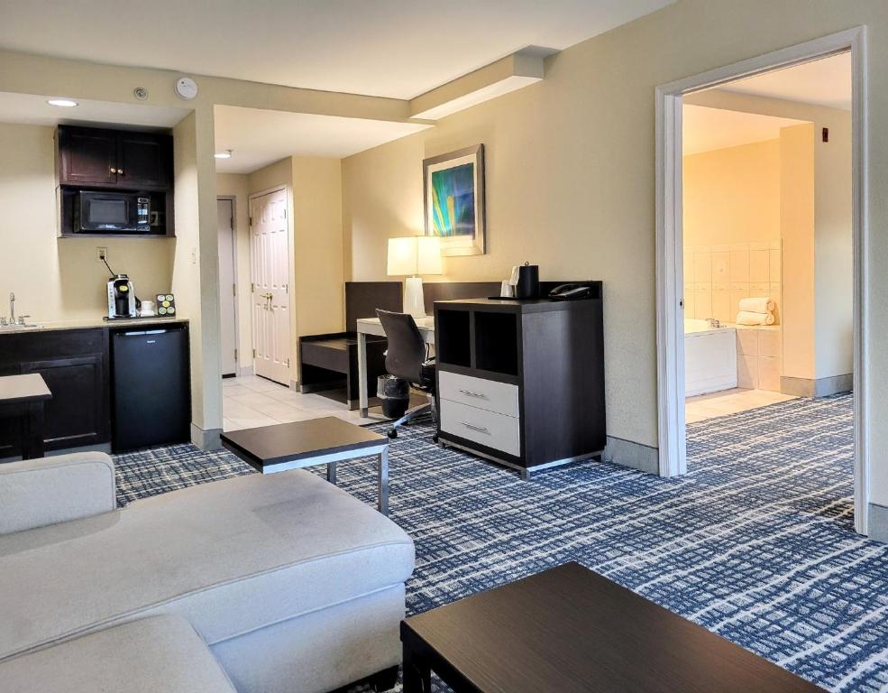 Holiday Inn - Belcamp - Aberdeen Area by IHG - Suite King Con Jacuzzi - No Fumadores