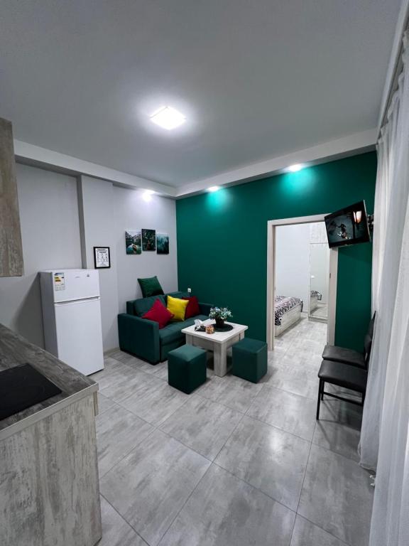 Posezení v ubytování Cosy Apartment with Good Location Self Check In