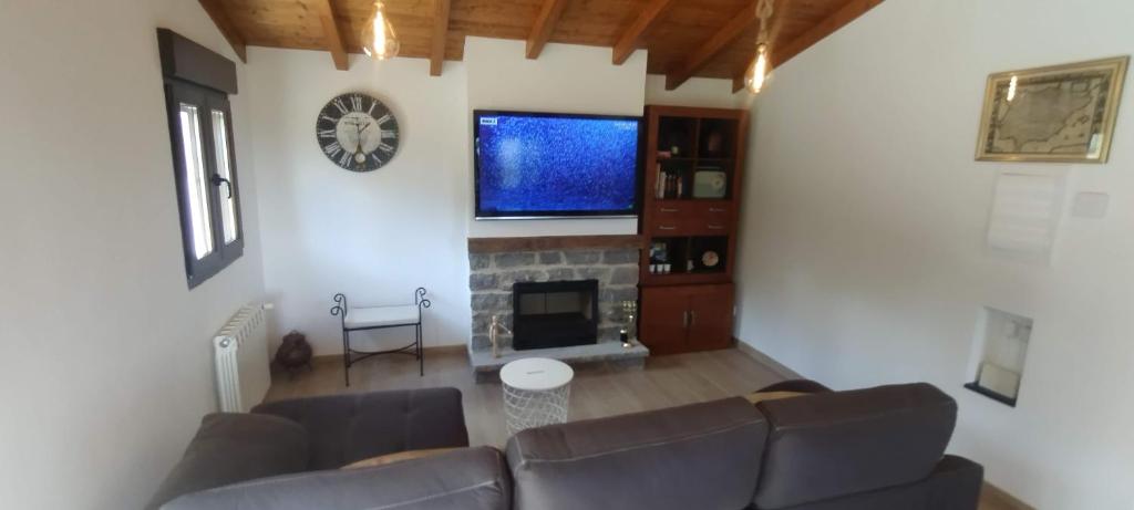 TV a/nebo společenská místnost v ubytování Casa Rural Tulia