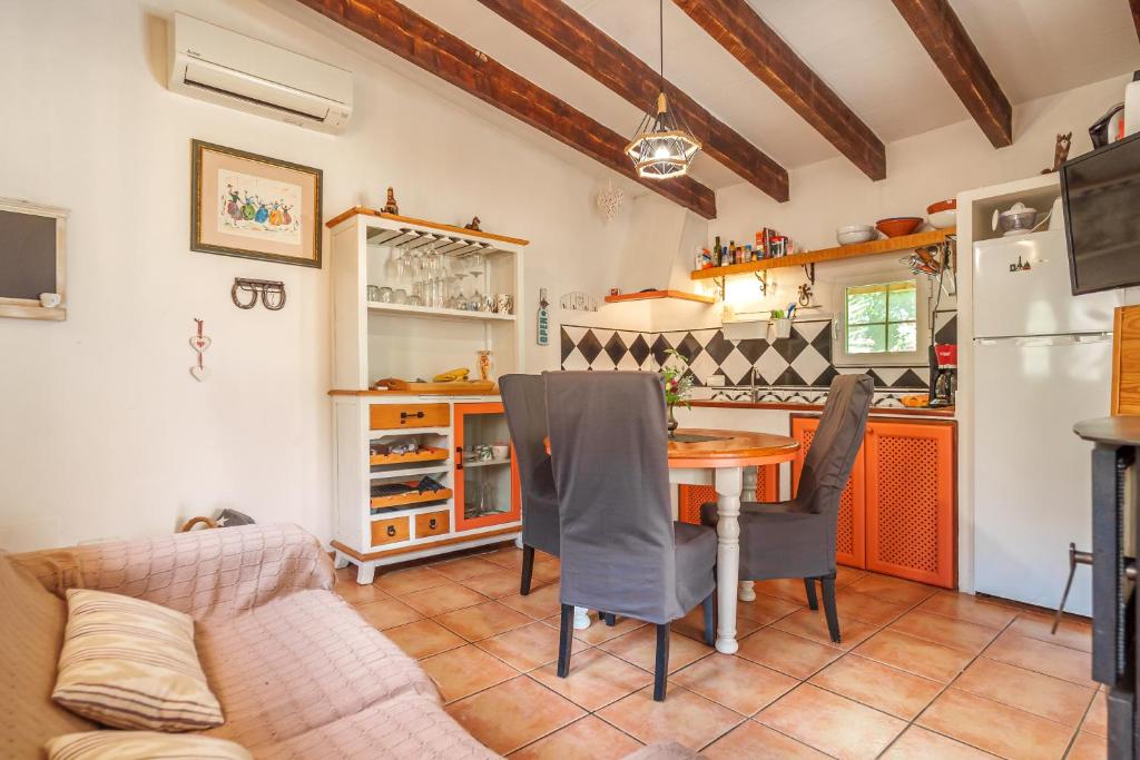 A kitchen or kitchenette at Villa KASHMIR by Mallorca Villa Selection