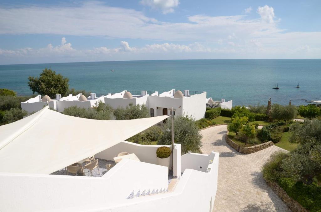 Baia Delphis Resort
