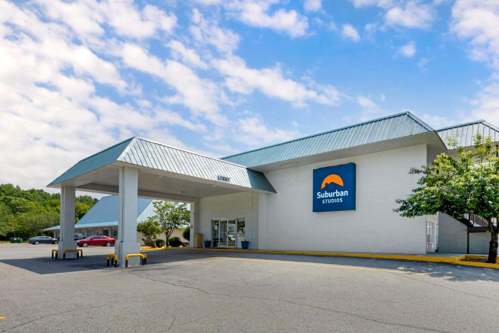 Suburban Studios Cookeville, Cookeville (updated prices 2024)