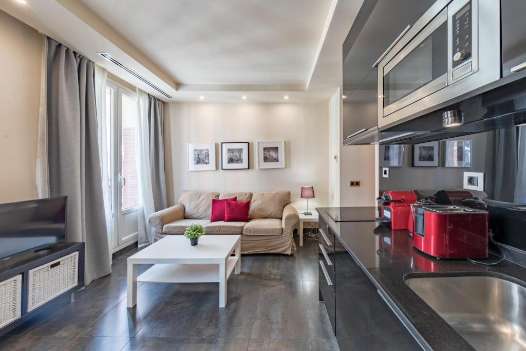 A kitchen or kitchenette at Cituspace Sandoval