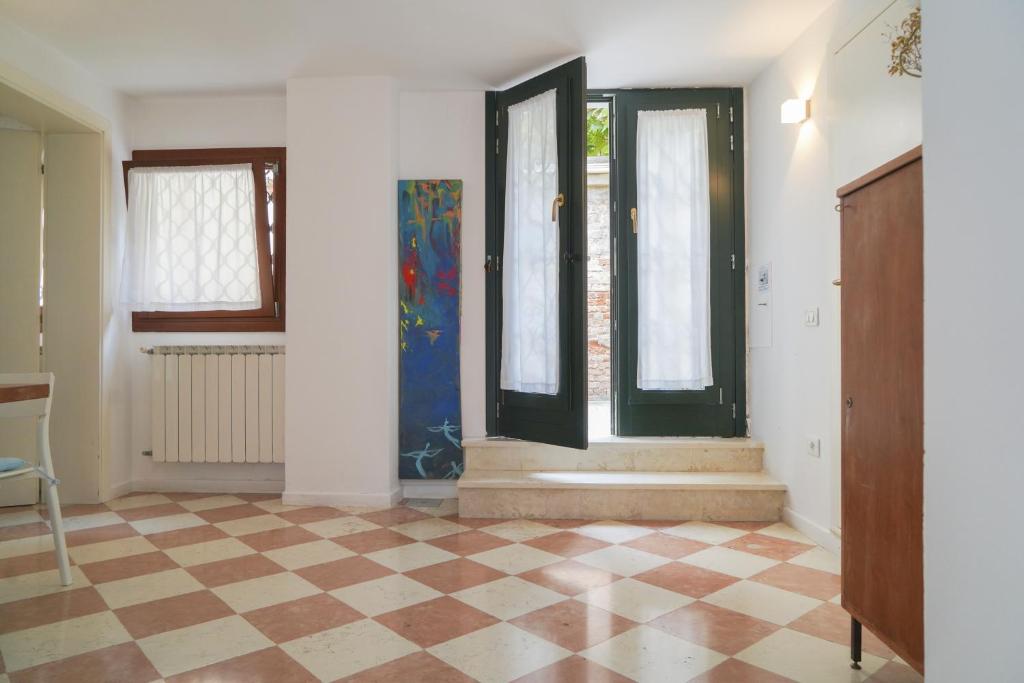 Melusina Homes - One-Bedroom Apartment - Calle Massa 6661/M