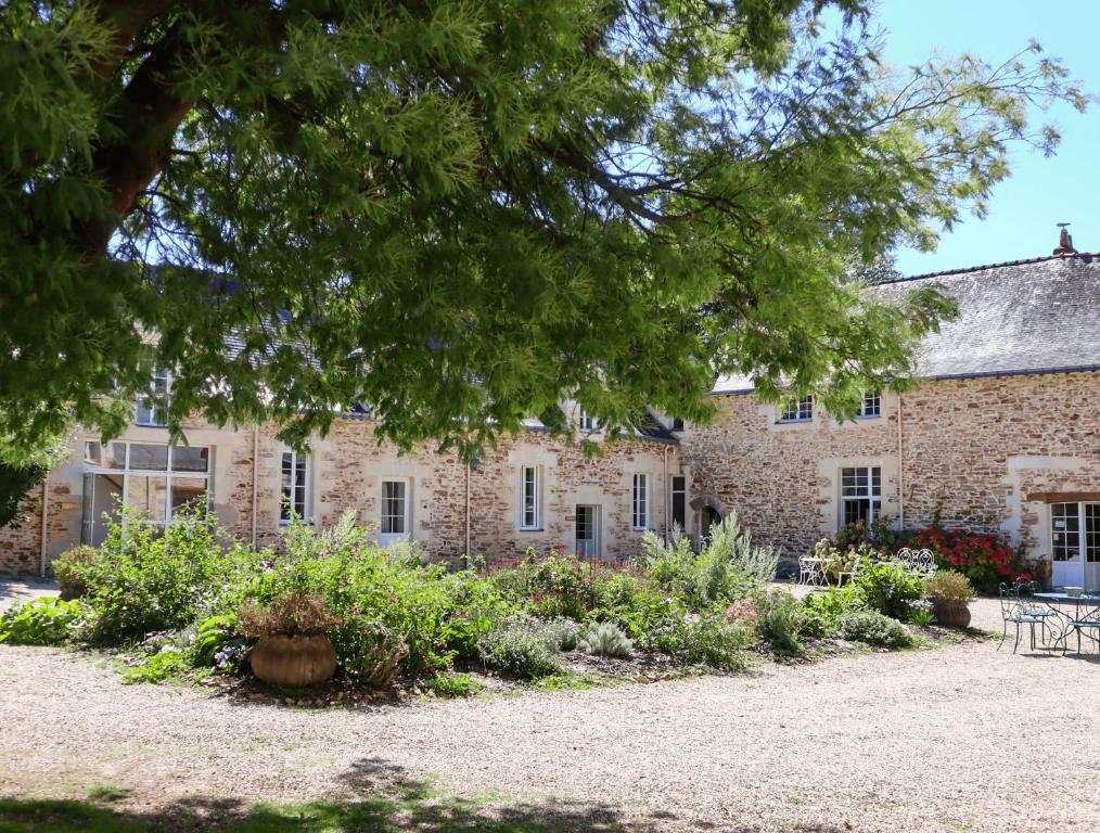 Zahrada ubytování L'éco-Domaine du Chalonge