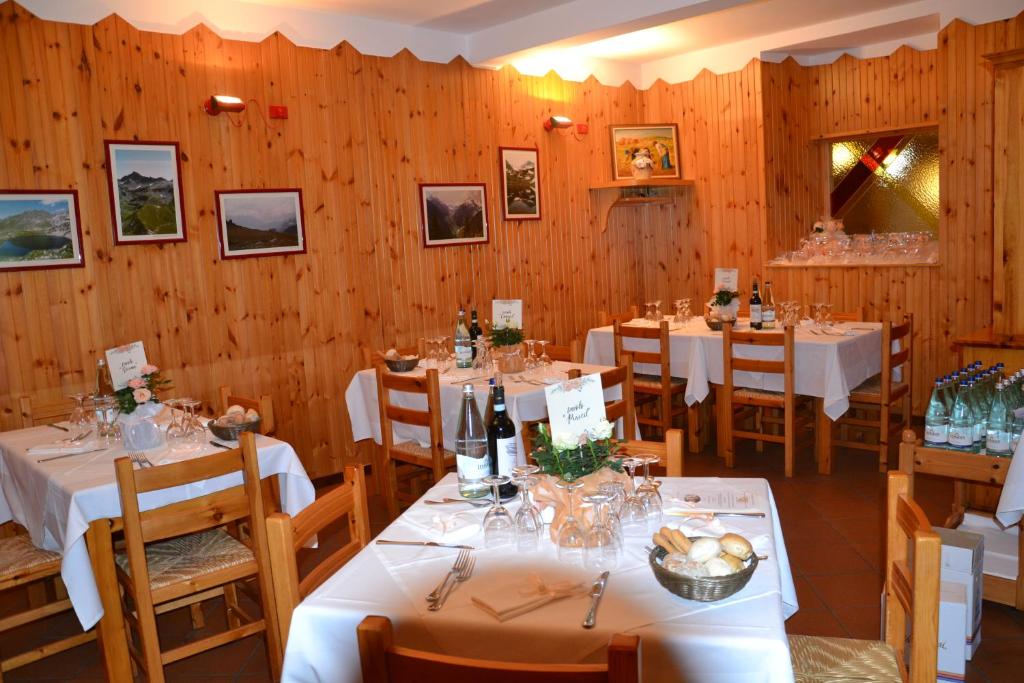 Restaurace v ubytování ALBERGO VALLUNGA